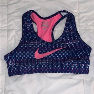 Nike sprits bra